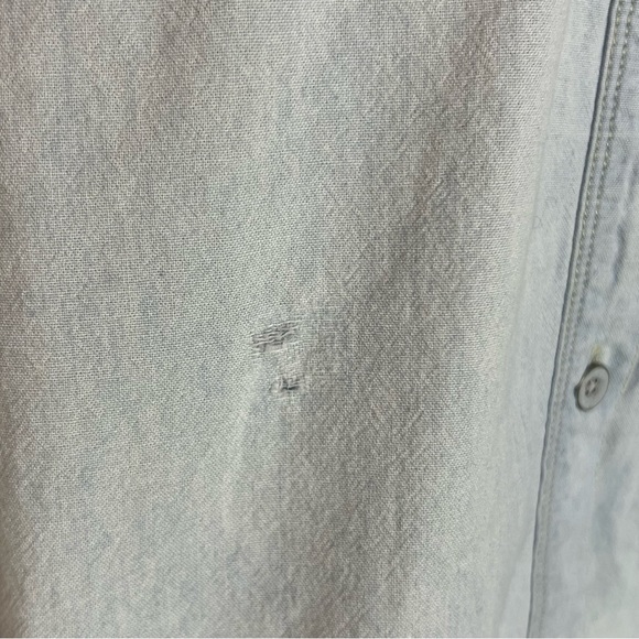 Madewell women fade blue cotton distress top long sleeve button front Sz Small - Picture 15 of 15